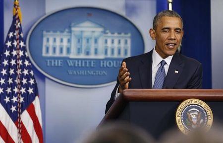 Obama tells angry Hispanics he won't give up on immigration reform