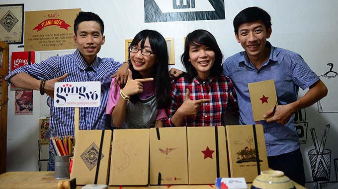 Young Vietnamese create handicrafts inspired by late local author’s characters