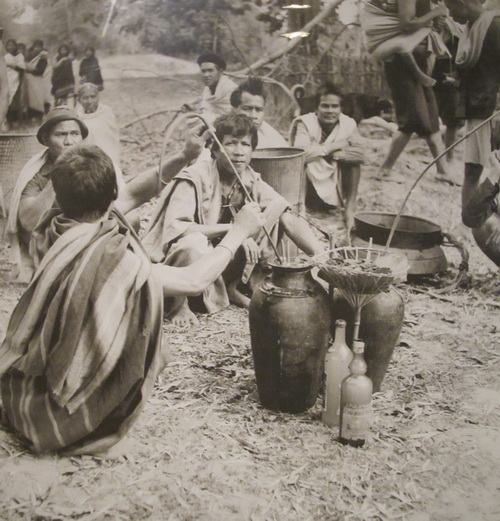 Exhibit features French photographer’s old works of Vietnam’s Central Highlands