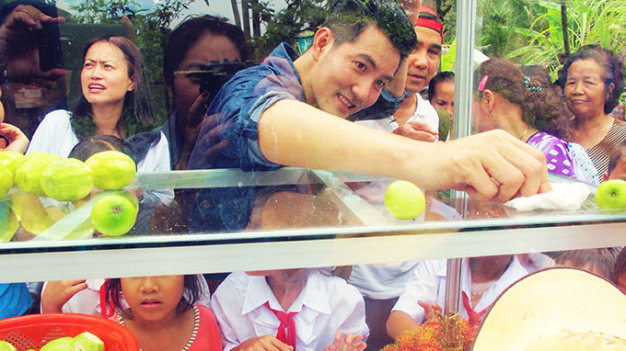 Charity reality shows help the poor in Vietnam