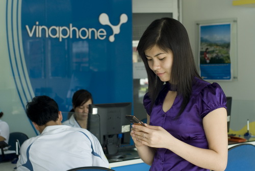 Vietnam’s Vinaphone inks strategic deal with Vodafone