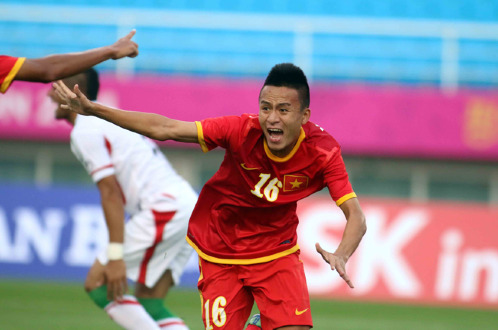 Vietnam thrash Iran 4-1 in shock win in Asian Games men’s football