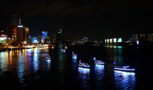 First-ever lighted boat festival closes in southern Vietnam