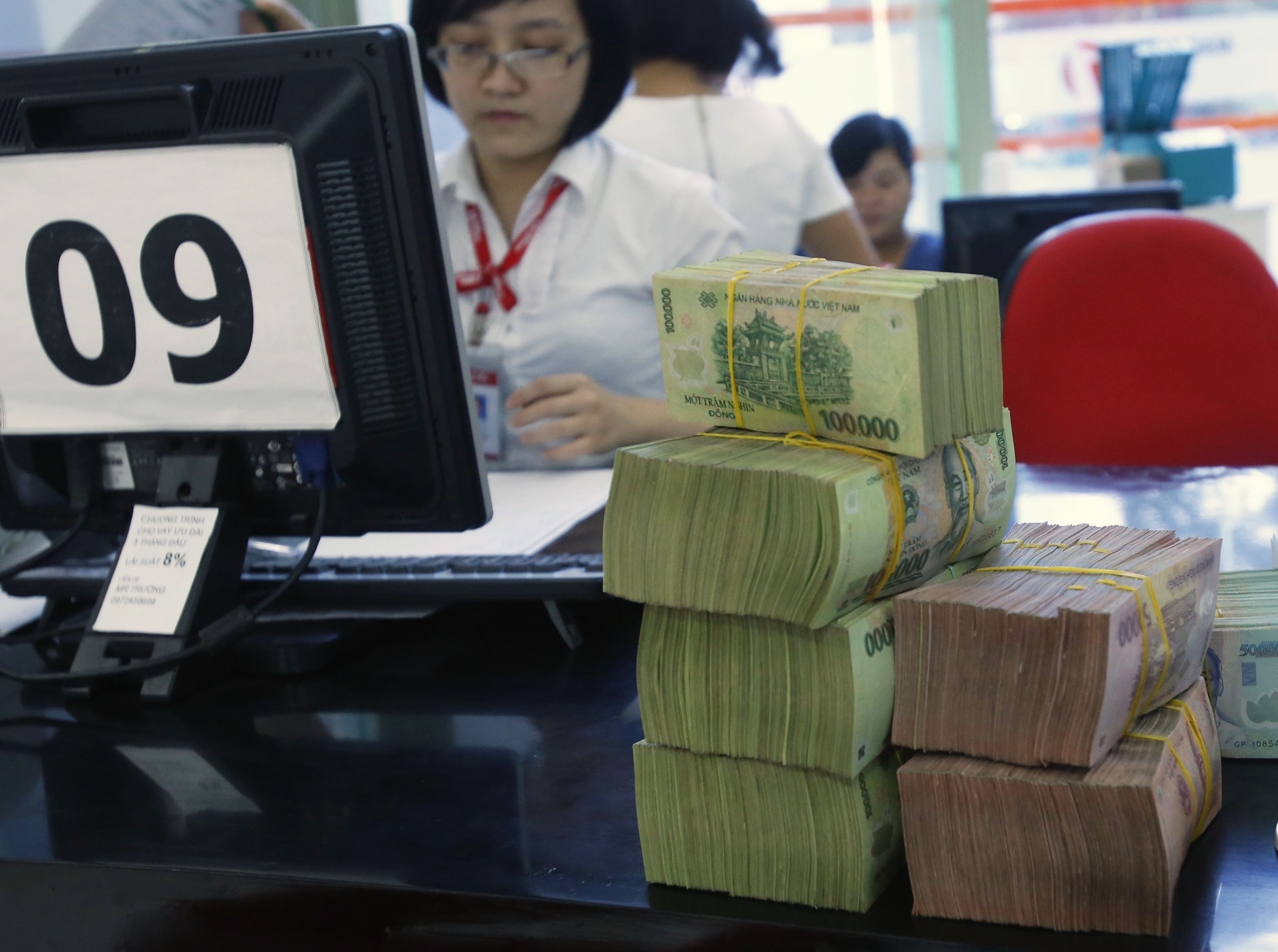 Vietnam credit set to grow 10 pct y/y in 2014: newspaper