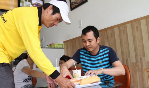 Businessmen cherish dreams to build Vietnam’s bánh mì chain