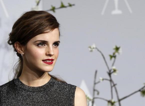 Threat to leak photos of actress Emma Watson exposed as a hoax