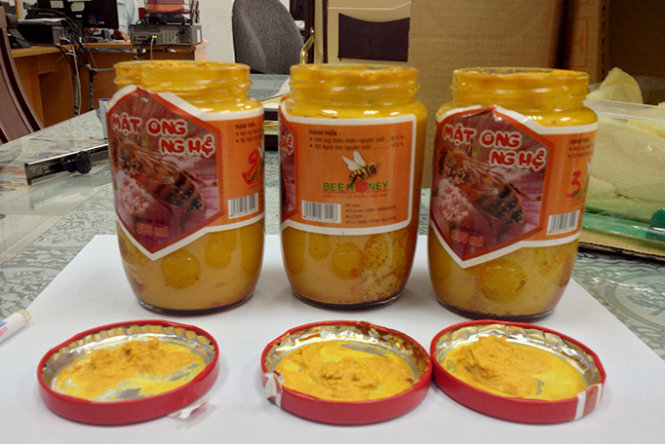 Vietnam customs agency detects 1.5 kg of drug precursors mixed in honey