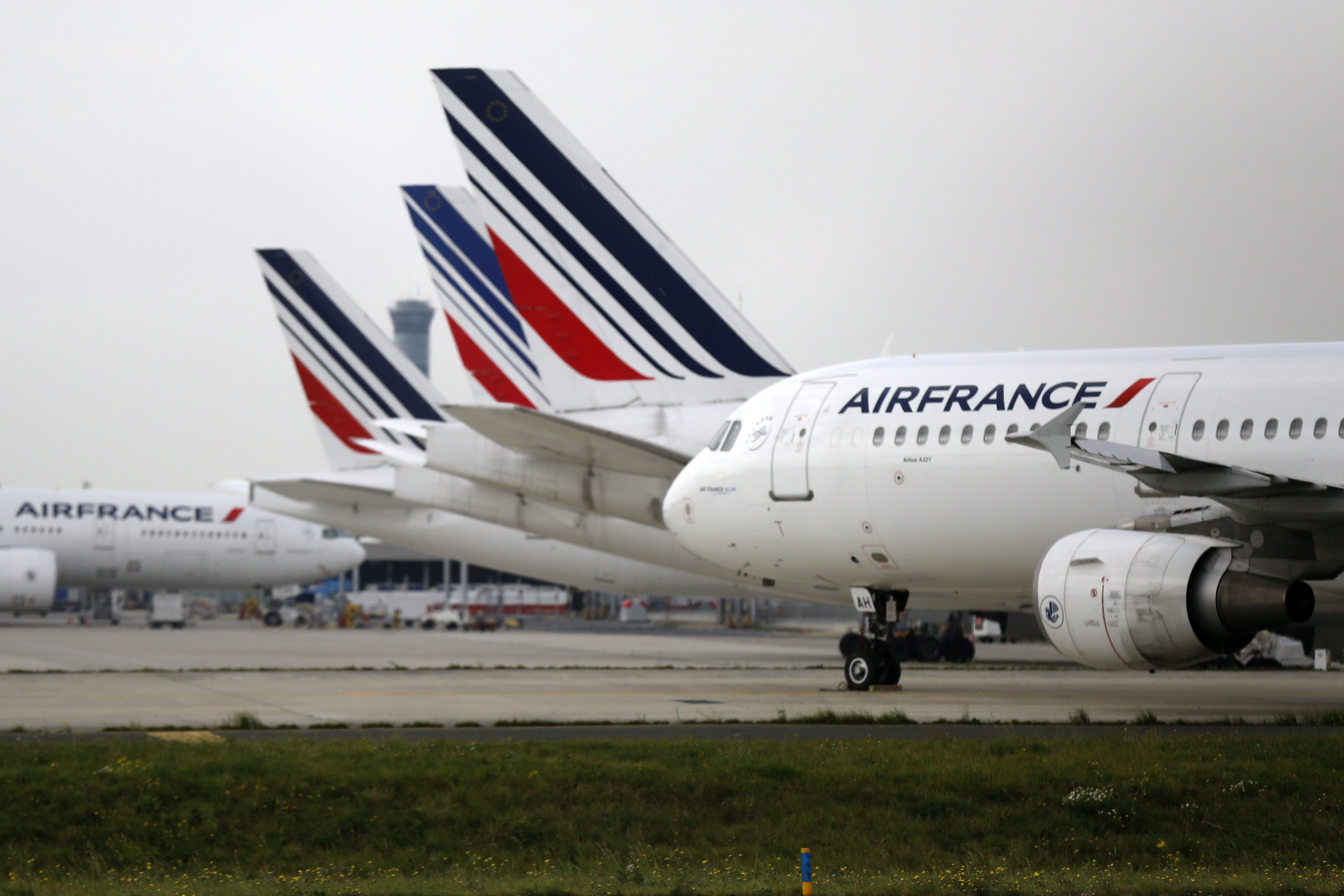 Air France strike affects 1,000 Vietnam Airlines passengers