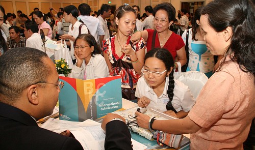 American Center to hold study in US information day in HCMC tomorrow