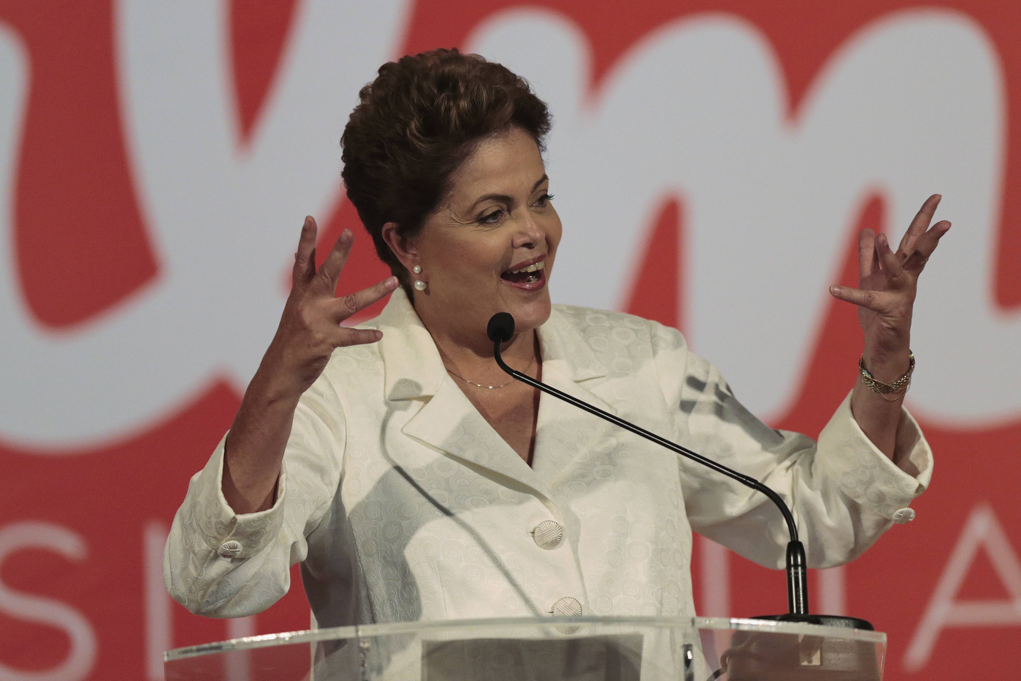 Brazil's Rousseff to face pro-business Neves in election runoff