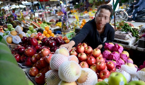 Health officials discuss fruit preservatives, confirm safe levels in Vietnam