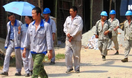 Thousands of Chinese work illicitly in Vietnam economic zone
