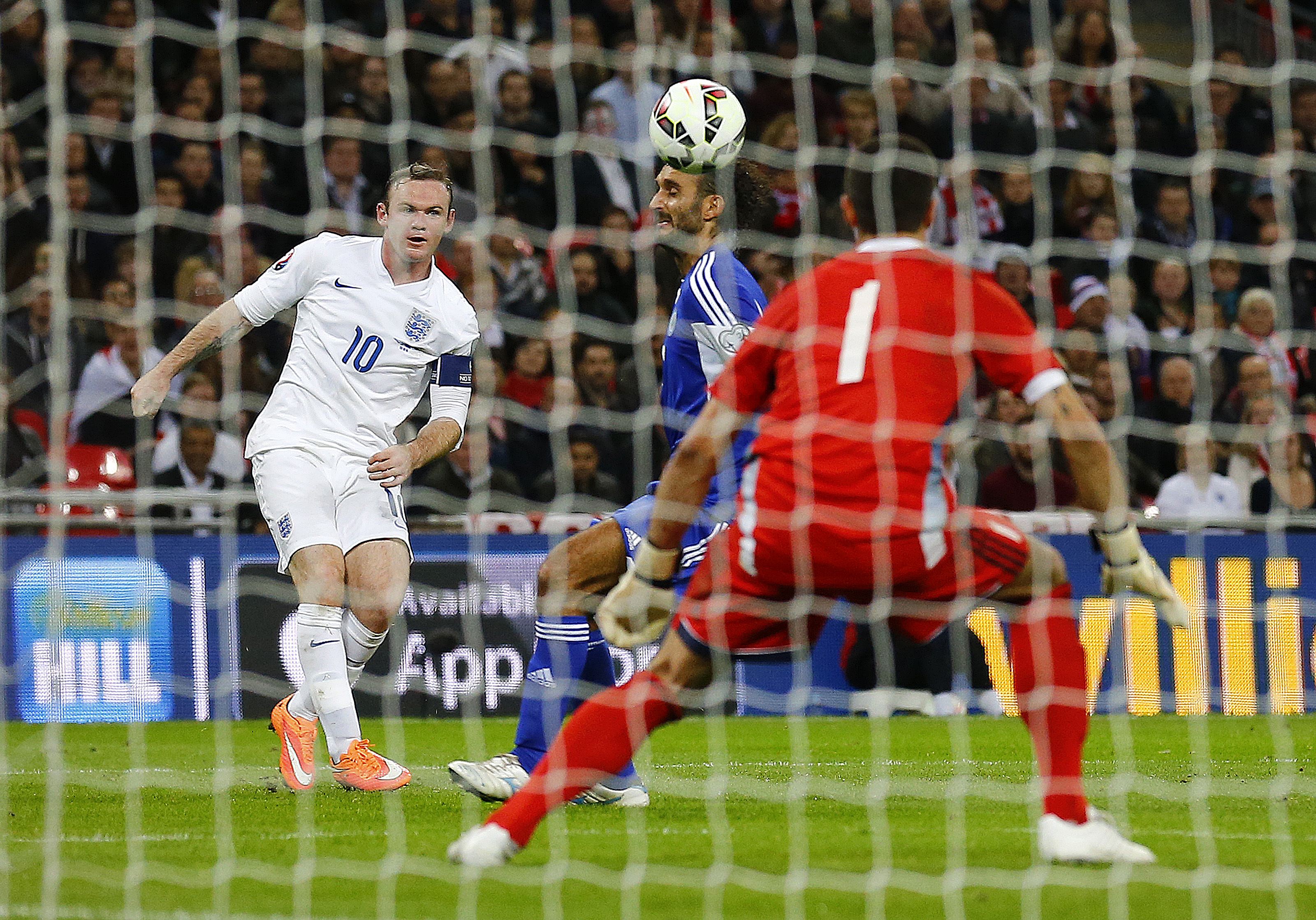 England made to work hard in 5-0 win over San Marino