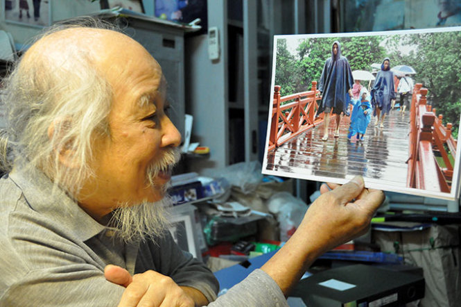 Vietnam capital through the lens of an octogenarian witness, adorer