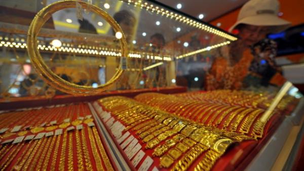 Vietnam woman charged with illicitly transporting gold alloys worth $54k from Hong Kong