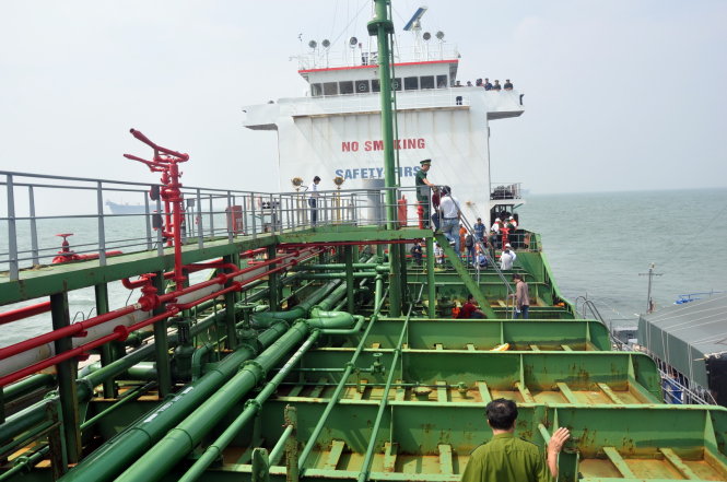 Pirates steal 2,000 tons oil from Vietnam’s Sunrise 689 tanker
