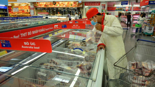 Vietnam to spend nearly $5bn on meat, animal feed material imports in 2014