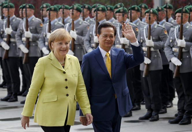 Merkel says Germany will recognize Vietnam’s market economy status