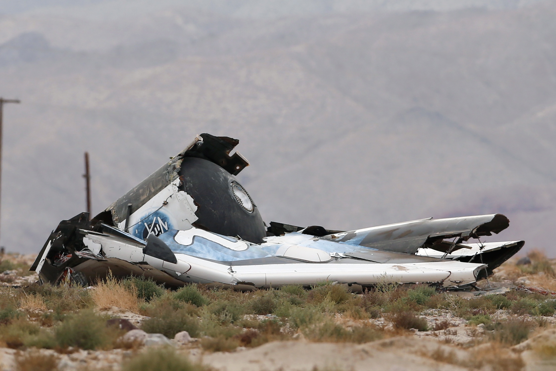Test flight of Virgin Galactic spaceship ends in fatal crash in California
