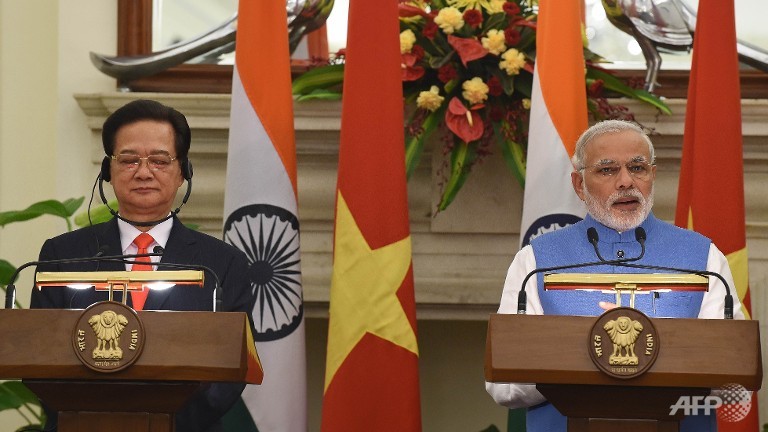 More room for Vietnam-India defense ties next year: Indian expert