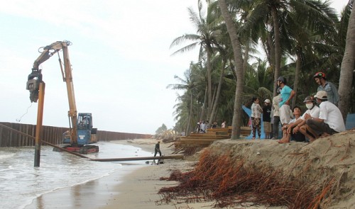 Vietnam’s Hoi An City losing beach to alarming coastal erosion