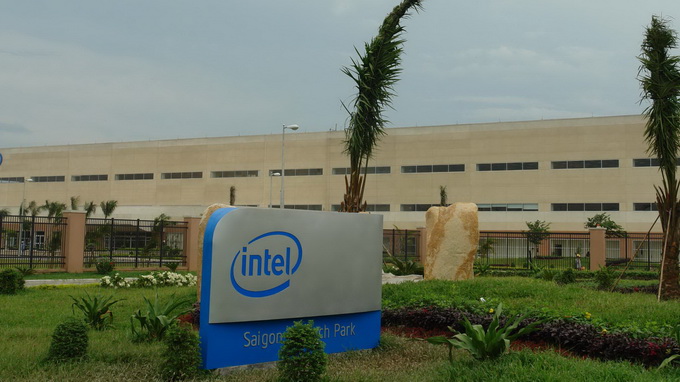 Intel to install second production line at Vietnam factory: CEO