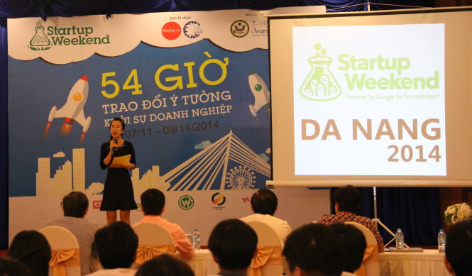 Glasses for disabled win maiden Startup Weekend event in central Vietnam
