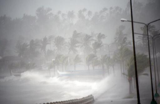 Philippine capital braces for storm, as Hagupit leaves 27 dead