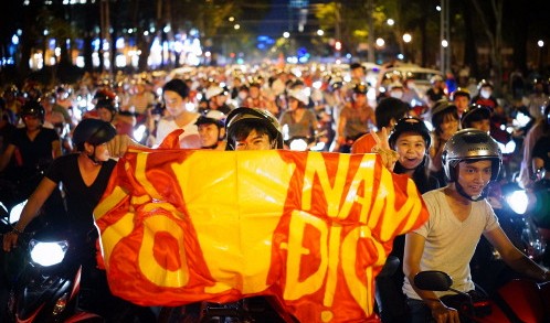 Attention! Thousands may fill Saigon streets after Vietnam-Malaysia AFF Cup semi tonight
