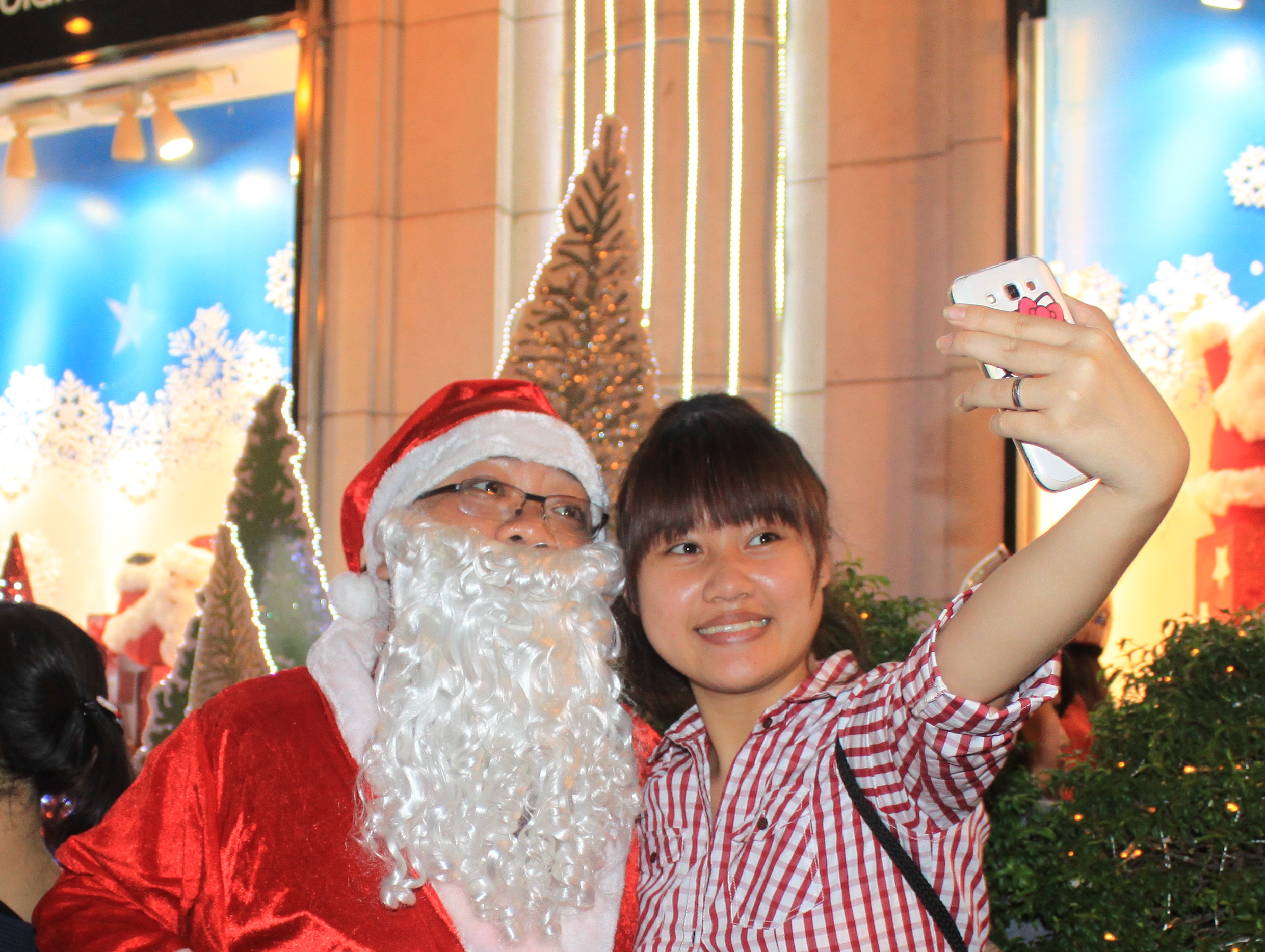 Five places to pose for Christmas photos in Ho Chi Minh City