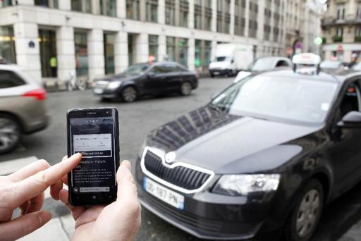 Uber must pay 10% tax once licensed in Vietnam: taxman