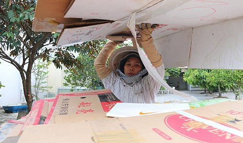 Vo Thi Xuan Tuyet works hard to earn her living and provide for her family.