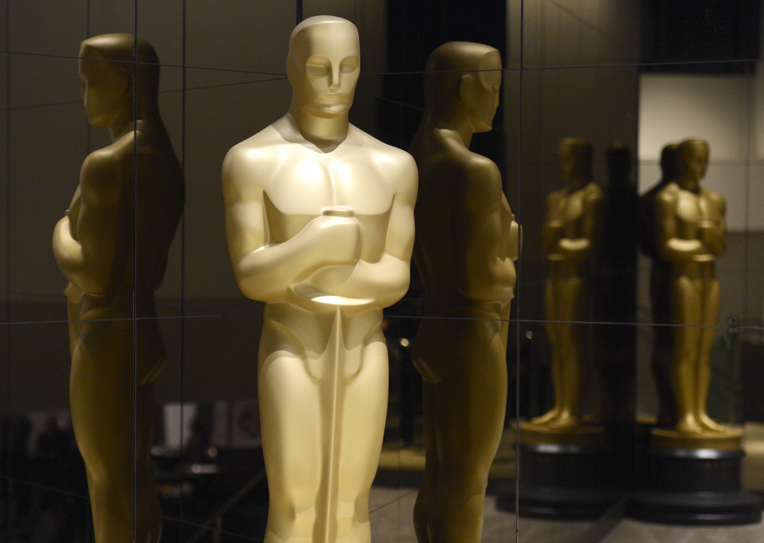 Offbeat films 'Birdman,' 'Budapest Hotel' capture Oscar's eye