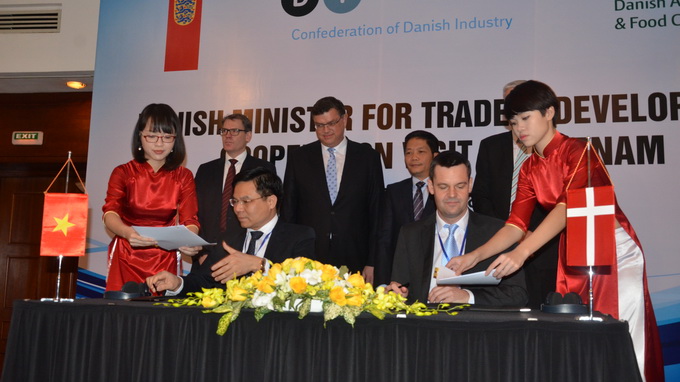 Danish trade minister on Vietnam visit to improve commercial ties