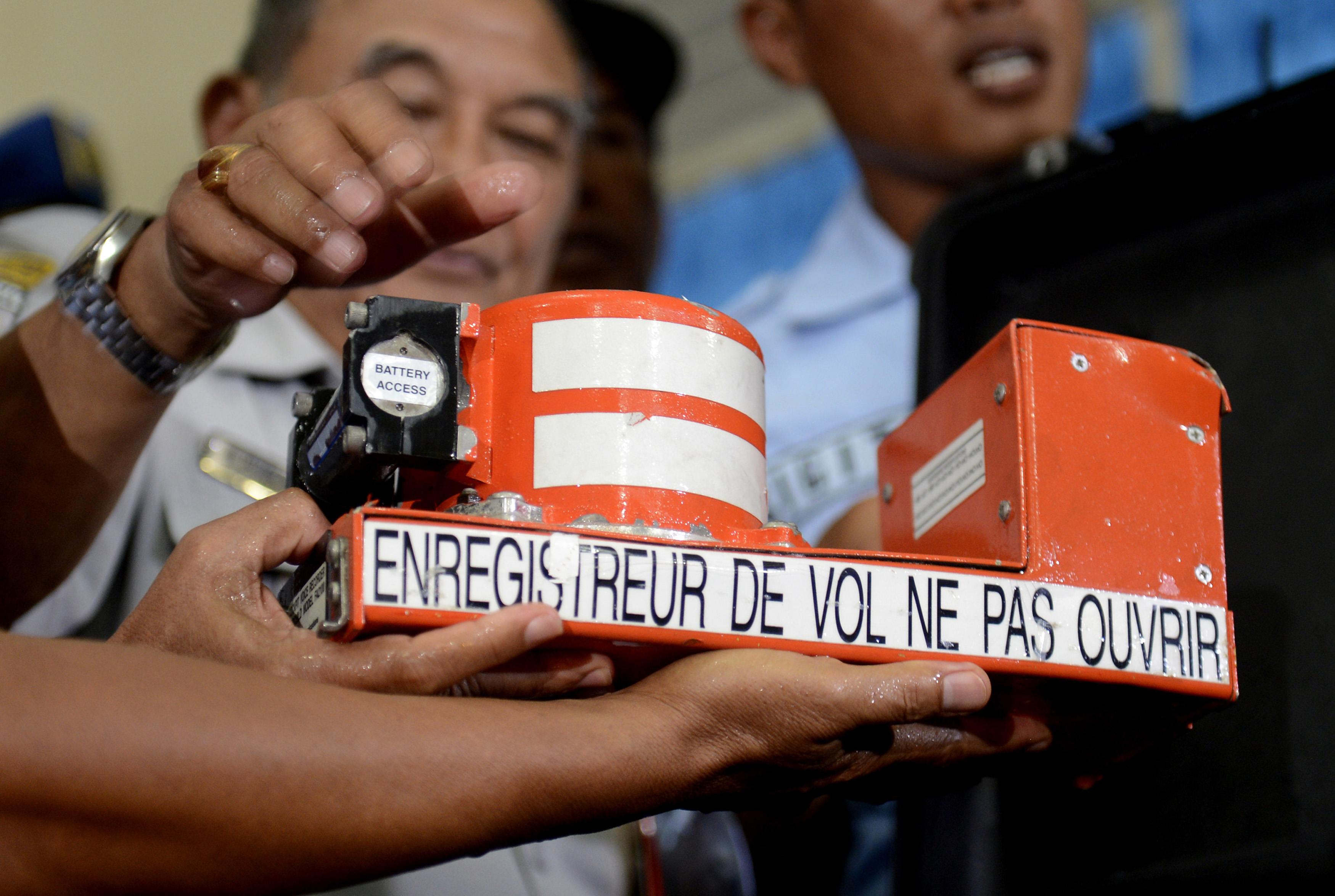 Indonesia will not make public preliminary AirAsia crash report