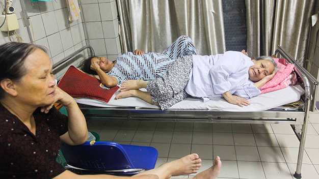 Major Vietnamese hospitals join hands to terminate bed sharing ordeal