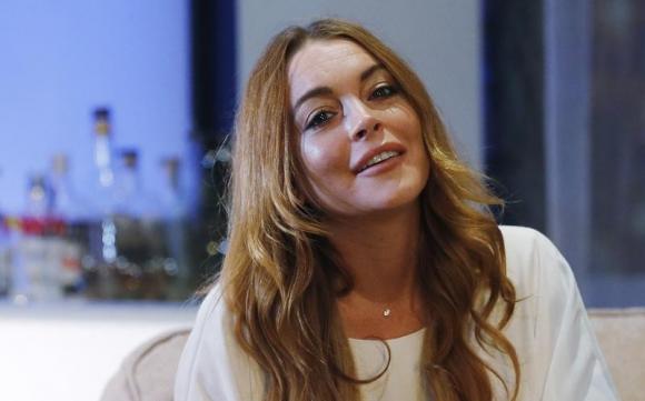 Actress Lindsay Lohan's community service questioned in court