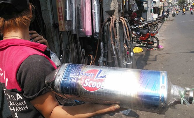 Startling noise from modified motorbike tailpipes puts Saigon drivers at risk of accidents