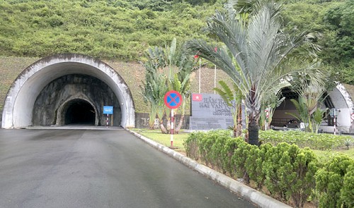 Plan to upgrade emergency lane into tunnel in central Vietnam cause for concern