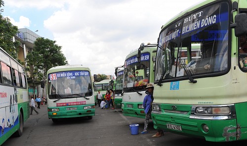 Vietnam, Japan firms join hands to develop shuttle bus system