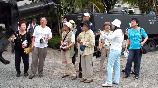 As tourism ambassadors, Vietnam tour guides just fail to do their job