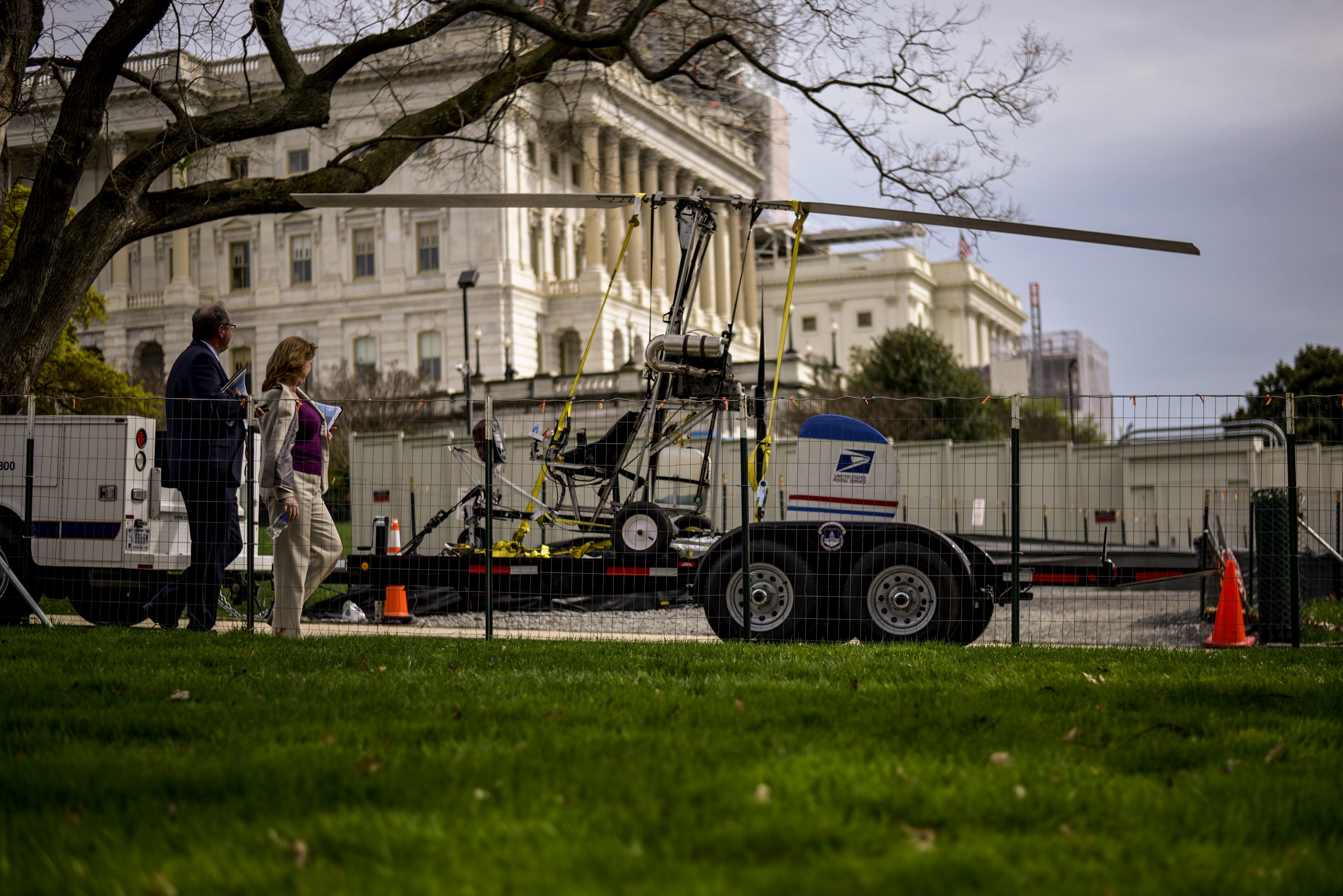 Florida man arrested after landing small helicopter on U.S. Capitol grounds