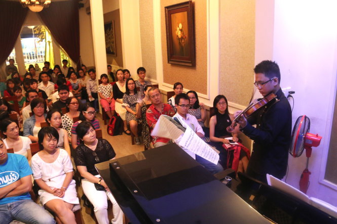 Vietnam teenagers seek to popularize classical music