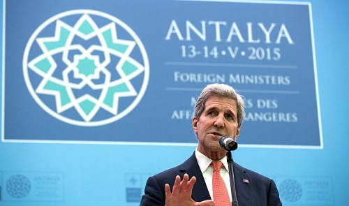 U.S.' Kerry to take tough approach in China over East Vietnam Sea