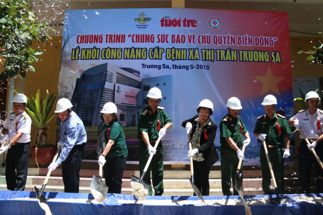 Vietnam starts works to upgrade clinic in Truong Sa (Spratlys)