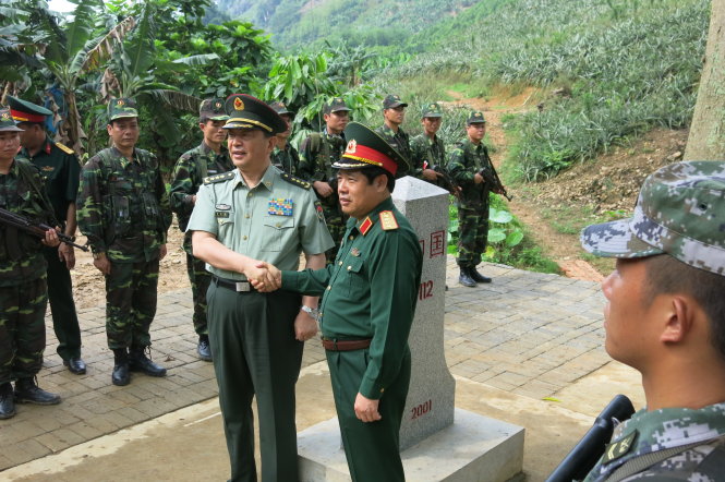 Vietnam, China border guards participate in joint border patrol