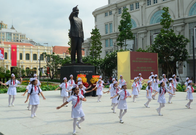 Vietnam inaugurates statue of late President Ho Chi Minh to celebrate his 125th birthday