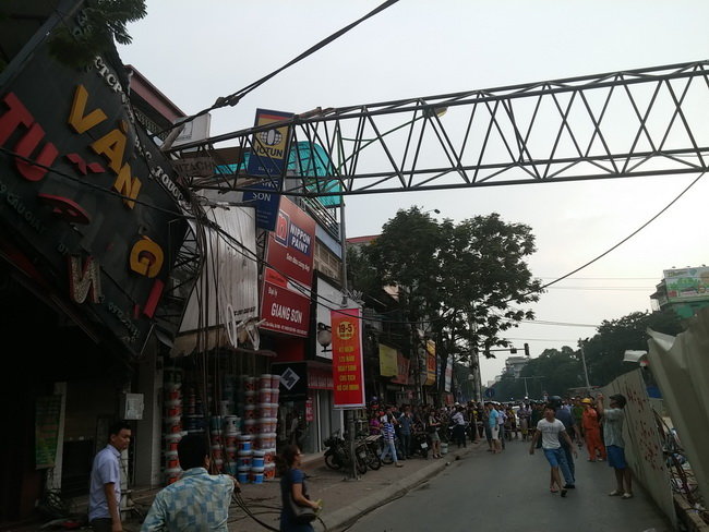 Hanoi orders removal of 16 unsafe cranes at construction sites