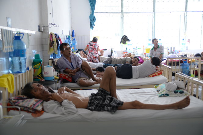 Cancer cases soar in Vietnam, many related to eating, drinking habits