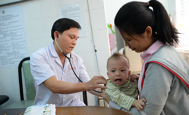 Prices of almost 2,000 medical services hiked in Ho Chi Minh City
